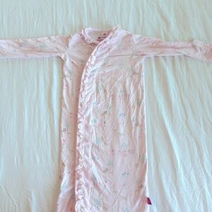 Magnetic me newborn safari gown